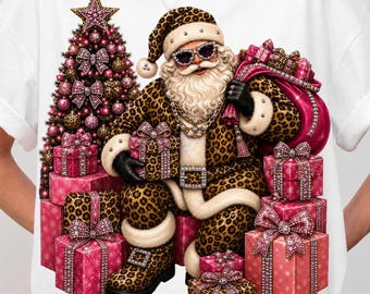 Papá Noel Leopardo Navidad PNG / Diseño Navideño Glamuroso Rosa / Papá Noel con Estampado de Leopardo / Regalo Navideño Coquette y Camiseta Navideña