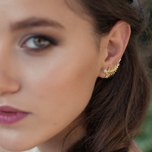 Preorder * Twig Ear Cuff, Gold Leaf Earring, Gold Ear Climber, Grecian Jewelry, Boho Huggie, Boho Ear, Bridal Earrings, Unique gold Pearl