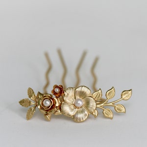 Blooming Flower Bun Stick, Updo Stick, Gold Flower Hair Pin, Gold Plated, Hand Made, Bridal Hair Pin, Wedding Hair Clip, Flower Hair Fork