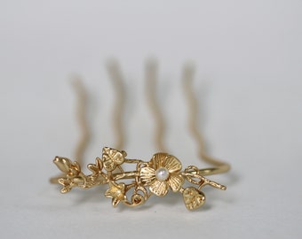 Fairy Magic Floral Bun Prong Leaf Hair Gold Flower Hair Pin Floral Hair Piece Bridal Boho Wedding Hair Clip Flower Hair Fork