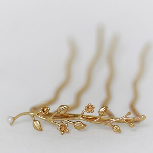 Enchanted Garden Prong Leaf Bun Hair Stick Gold Flower Hair Pin Floral Hair Piece Bridal Hair Pin Daisies Boho Flower Hair Fork image 5