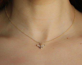 Queen Bee Crystals Necklace Dainty Delicate Insect Chain Gold Silver Whimsical Magical Powerful Boho Nature Inspired Fairytale Fairy Jewelry