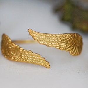 Preorder Angel Wings Ring, Gold Feather Ring, Adjustable Cherub Bohemian Jewelry Whimsical Ploma Anillo Wing Feathers Grecian Goddess image 2