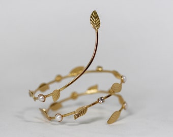 Preorder* Elinor Delicate Pearls Crystals Branch Bracelet Gold Leaves Arm Band Wrap Around Wrist Bracelet Unique Bridal Jewelry Wedding Cuff