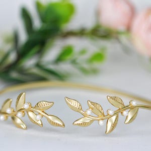 Twigs & Pearls Arm Bracelet, Arm Band, Arm Cuff, Arm Bracelet, Gold leaves Wire Wrap Bracelet, Bridal Jewelry, Wedding Bracelet, Greek Style
