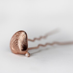 Clam Seashell Little Hair Prong Sea Shell Boho Sea Shell Hair Accessories Sea Shell Jewelry Nautical Hair Piece, Nautical Jewellery rose gold