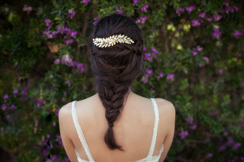 Preorder Leonora Bridal Hair Comb, Pearls, Grecian Leaves Gold Plated Bridal Hair Accessoried Wedding Comb, Goddess Hair Accessories image 1