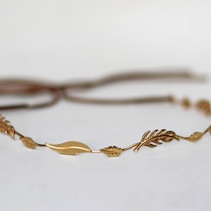 Giesle Leaves Wreath, Bridal Hair Accessories, Bridal Headband, Gold Leaf Tiara, Dainty Gold Leaf Headband, Boho Chic Tiara, Delicate band