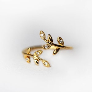 Twigs Crystals Ring, Gold Leaves Ring, Crystal Ring, Leaf Knuckle Ring, Zirconia Leaves Adjustable Ring, Stalking Rings, Boho Fairy Jewelry,