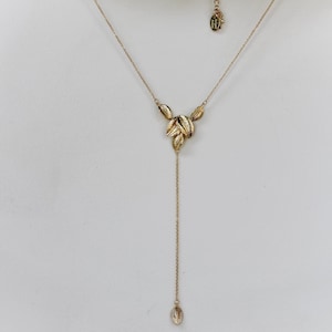 Blatt-Cluster Tropfen Lariat Halskette, Zierliche Blätter Charme Zarte Kette Gold Rose Gold Silber Zierlich Boho Brautschmuck Hochzeit Accessoires