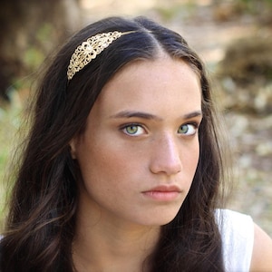 Diadema de marquesa real, diadema de filigrana dorada, tocado de novia, corona romántica dorada clásica, tocado bohemio rústico para boda.