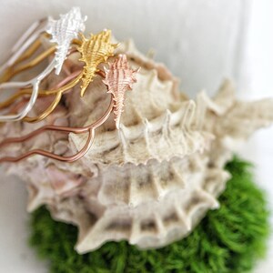 Mykonos Gold French Hair Pin with Starfish and Seashell Design – Hypoallergenic and Waterproof