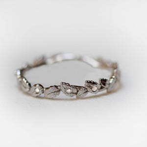 Preorder* Laurel Wreath Diamond Ring, Floral Wedding Band, Unique Gold Diamond Leaf Engagement Nature Inspired Unique Leaves Wedding Band