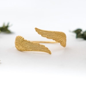 Medium Angel Wings Bracelet, Adjustable Jewelry, Fairy Elven Accessories
