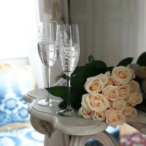 Set of 2 Wedding Champagne Flutes Wedding Gift for Mr & Mrs Exclusive Champagne Glasses Wedding Toasting Flutes Wedding Favors image 1
