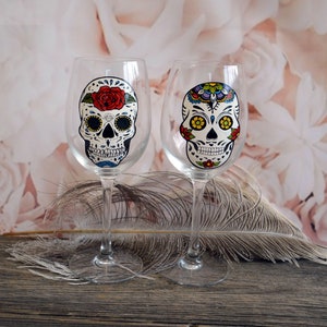 es Set Of 4 Stemmed Sugar In Various Colors Hand Skull Wine Glass es Set Of 4 Stemmed Sugar In Various Colors Hand Skull Wine Glass