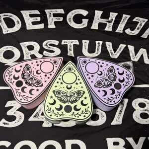 Spirit board planchette - 3D printed hide for snakes, geckos, and spiders image 9
