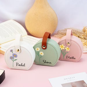 Joyero con nombre personalizado, joyero con flores de nacimiento, regalos para la fiesta de la novia, regalos de boda personalizados, joyero de viaje, propuesta de dama de honor