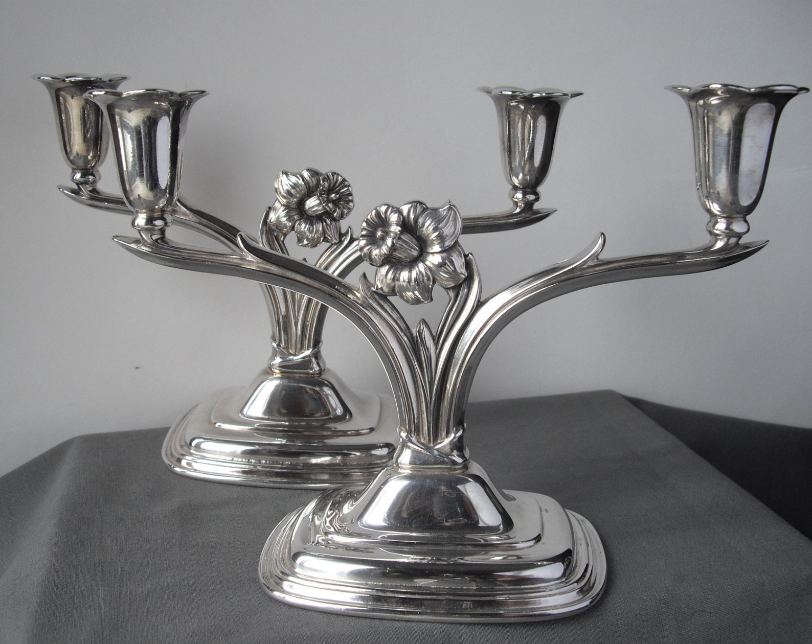 Rogers Bros Silver Plated Daffodil Candelabras Vintage Candle Etsy