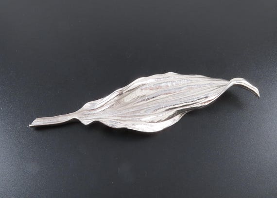 Large Trifari Leaf Brooch - image 2