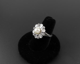 18k White Gold Ring, Pearl Ring, Genuine Diamond Ring, Flower Ring, Genuine Pearl Ring, Statement Ring, Cocktail Ring, Real Gold Ring