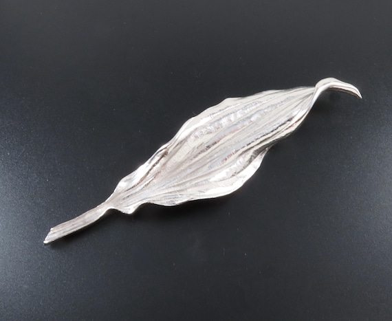 Large Trifari Leaf Brooch - image 1