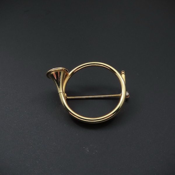 French Horn Brooch, Hunting Horn Brooch, Horn Pin, Gold Horn Brooch, Preppy Brooch