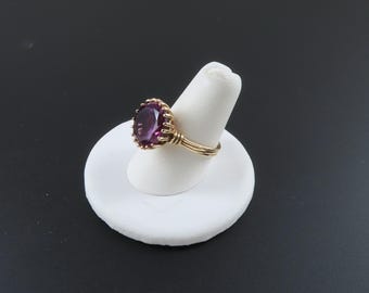 14k Yellow Gold Color Change Sapphire Ring