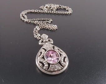 Avon Victorian Touch Pendant