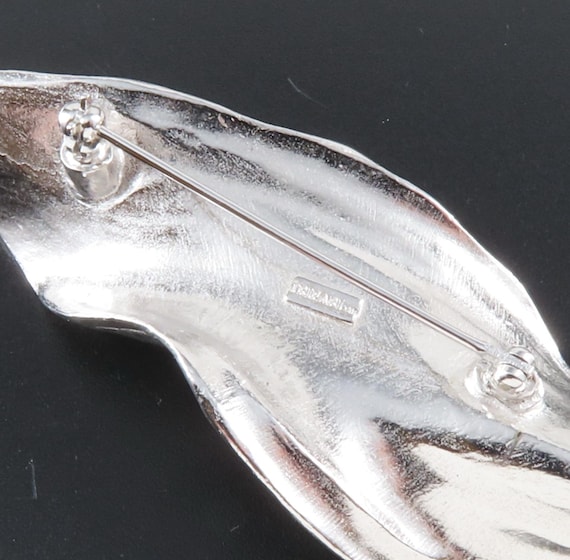 Large Trifari Leaf Brooch - image 4