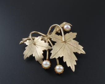 Sarah Coventry Cultured Pearl Maple Leaf Brooch