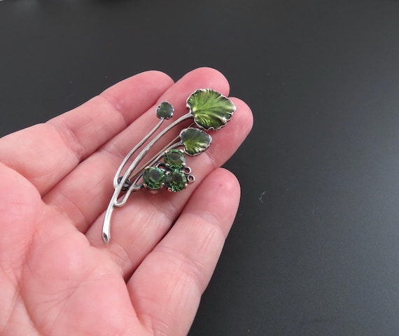 Green Rhinestone Leaf Brooch - image 3