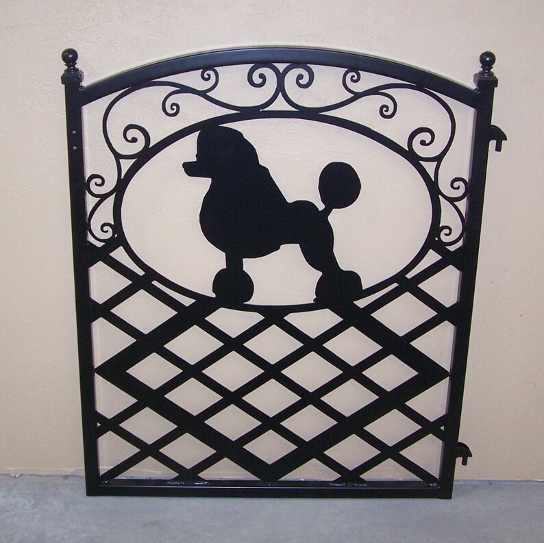 Black gate with metal art poodle