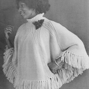 Kuscheliger Strickponcho Vintage-Muster PDF