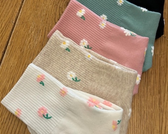 Floral Women's Socks: Korean Made, 5 Pretty Colors