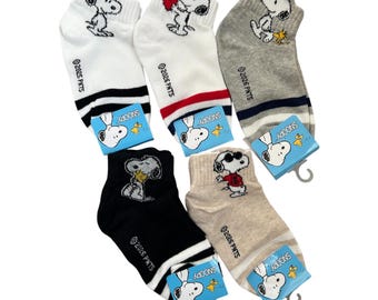 Kids Snoopy Socks – Officially Licensed – Made in Korea (UK Kids 10–12 / US 11–13 / EU 28–31)