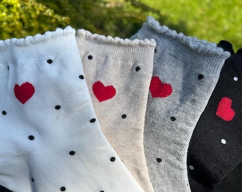 Heart Polka Dot Ankle Socks – Soft Comfortable Everyday Wear Made in Korea
