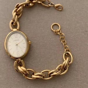 Vintage Oval Chain Watch – Gold Brass Band Women’s Quartz Bracelet Watch | Waterproof Hardlex Dial