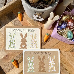 Postkarte „Frohe Ostern“ / „Hoppy Easter“ mit Hasenbande  - Osterkarte - Grußkarte A6