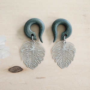 Shiny Silver Monstera Leaf Drop Gauged Earrings // Flashy High Polished Stainless Steel // Botanical Dangle Gauges Plugs