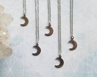 Silver Crescent Moon Layering Necklace / Stainless Steel