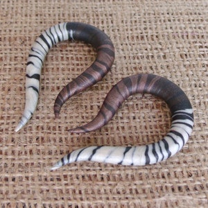 Okapi Hook Plugs image 2