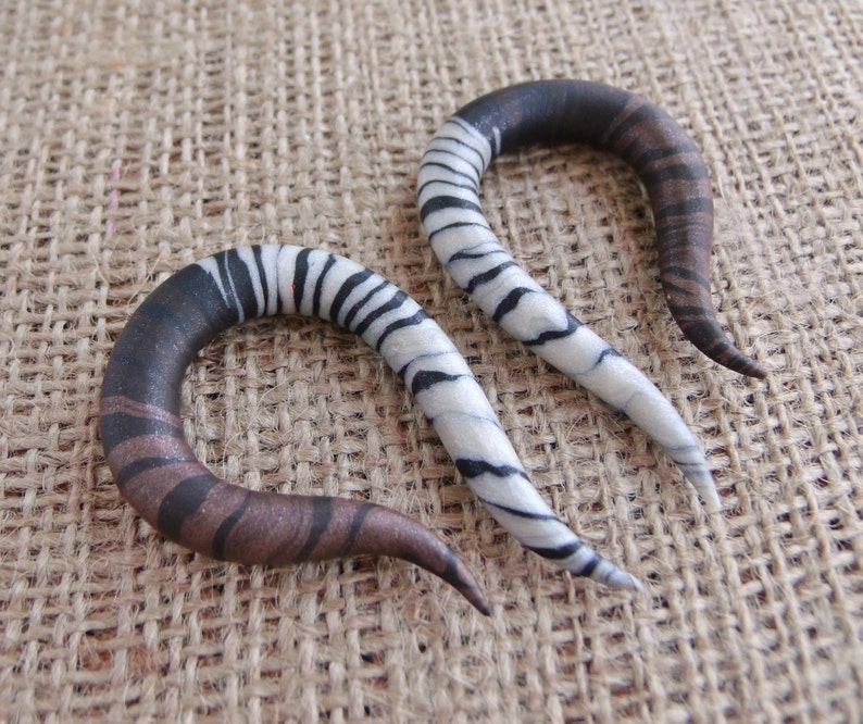 Okapi Hook Plugs image 4