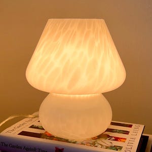 Vintage Italian Murano Mushroom Glass Lamp – Mushroom Shape