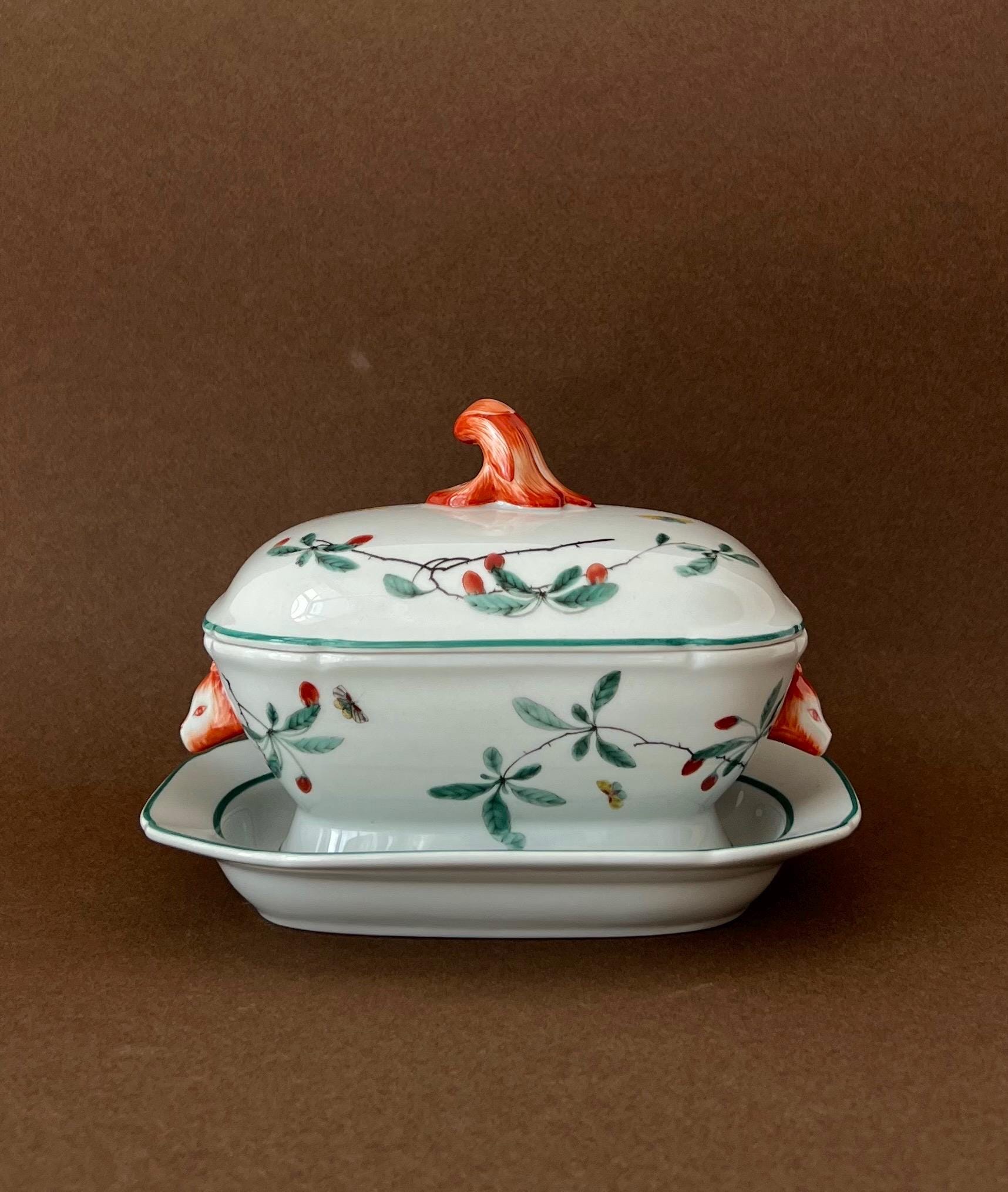 Vista Alegre Famille Verte - Small Tureen, Portuguese Fine Porcelain, 1980s