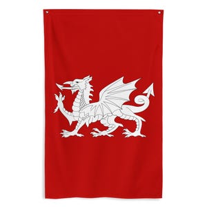 White Dragon Anglo Saxon Banner - Anglo-Saxon England Flag - English History 1066 Battle of Hastings Gift - 87cm x 142cm - 34.5in x 56in
