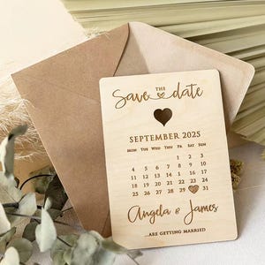 Aangepaste Save The Date-huwelijksuitnodiging lasergesneden houten/acryl gegraveerde kaart met eco-envelop