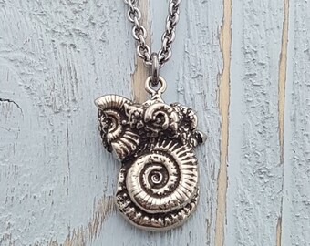 Silver Ammonites Fossil Necklace Ammonite Pendant, Science Geek Jewelry, Fossil Gifts for Geologists, Fossil Jewelry, Prehistoric Necklace