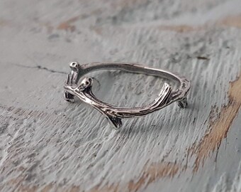 Branch Ring, Silver Twig Ring, Thorn Ring, Woodland Jewelry, Woodland Ring, Silver Thorn Ring, Silver Branch Ring,  Stacking Ring, Mid Ring