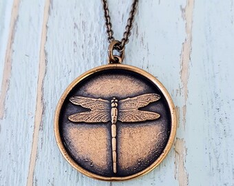 Personalized Gold Necklace, Dragonfly Jewelry, Insect Necklace, Engraved Gift for Mom, Simple Disc Pendant, Round Disc Jewelry Custom Length